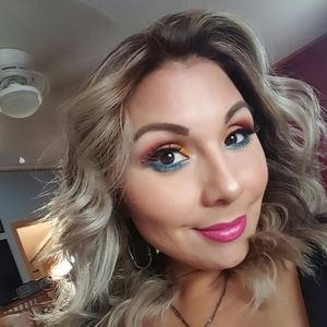 Meet your Posher, Marlen